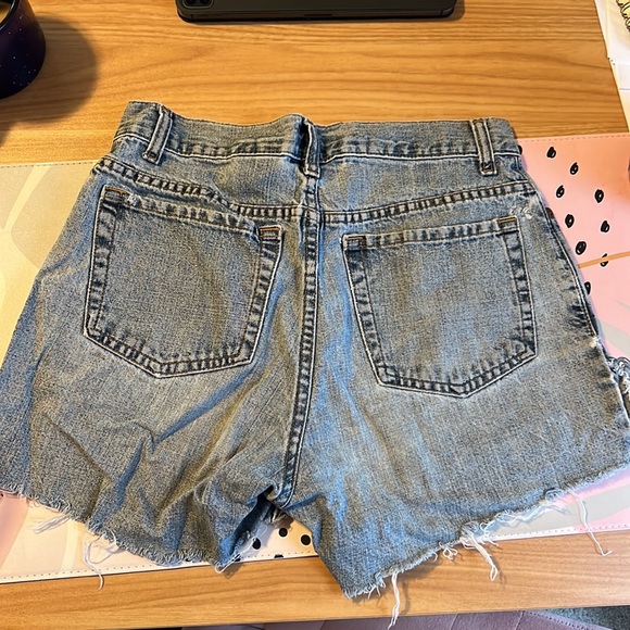 VINTAGE Eddie Bauer Cut off High Rise Jean Shorts Size 2 - Picture 4 of 5